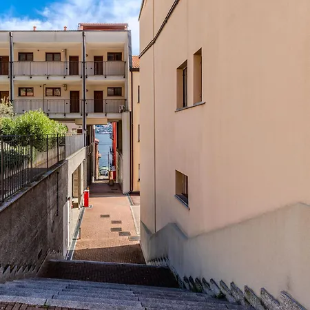 Piazza San Giuseppe-6 By Interhome Lägenhet *