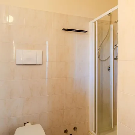 Piazza San Giuseppe-6 By Interhome * Acquaseria